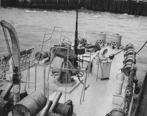 Quarter-deck, Single 20MM Oerlikon MK IV, Royal Canadian Navy collection (HS-0268-12).