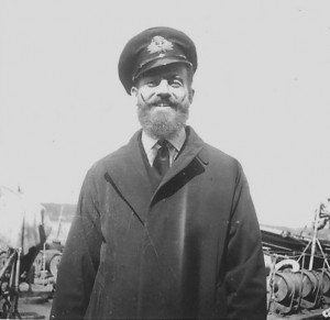 Lt. Albert Morrow- RCNVR, Lt. Q094, march 5, 1943- oct. 7, 1943