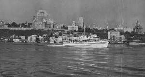 On the St-Lawrence river in front of Quebec. Author collection
