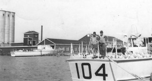 Summer 1943, Q105 and Q104 during construction at Mac-Craft shipyard, Sarnia, Ontario. Mark Harrisson collection