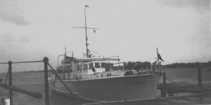 fairmiles00151 Hunter, August 9, 1951. The Arara of Hamilton docked at Windsor Government Dock. Historical Collections of the Great Lakes.