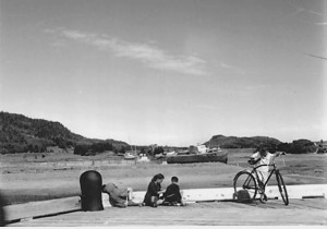 September 1948, Bic, Quebec. View of Q107 from Bic wharf. Bibliothèque et Archives nationales du Quebec, E6,S7,SS1,D45948